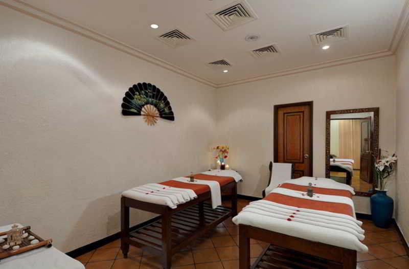 The Golden Palms Hotel & Spa Chik Bānavar Exterior foto